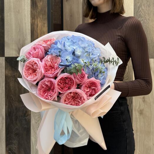 Букет из роз Pink Expression с Гортензией