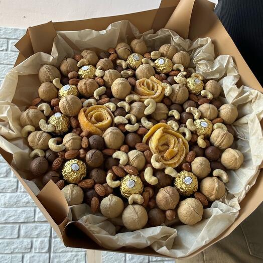 Букет из Орехов, манго,Ферреро