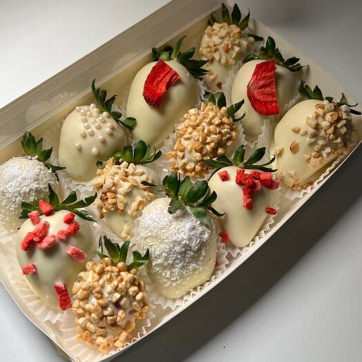 12-15 клубник в белом шоколаде