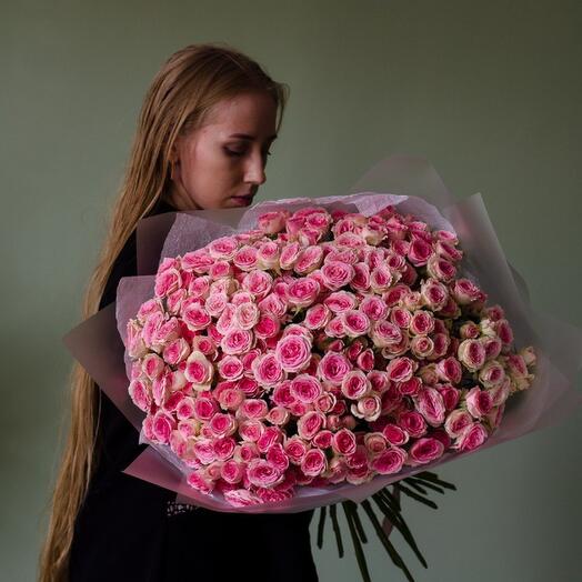 Моно букет из 51 кустовой розы