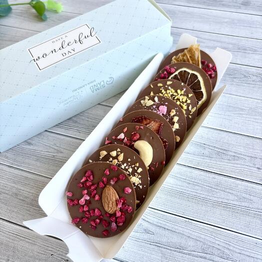 Набор шоколадок из премиального молочного шоколада