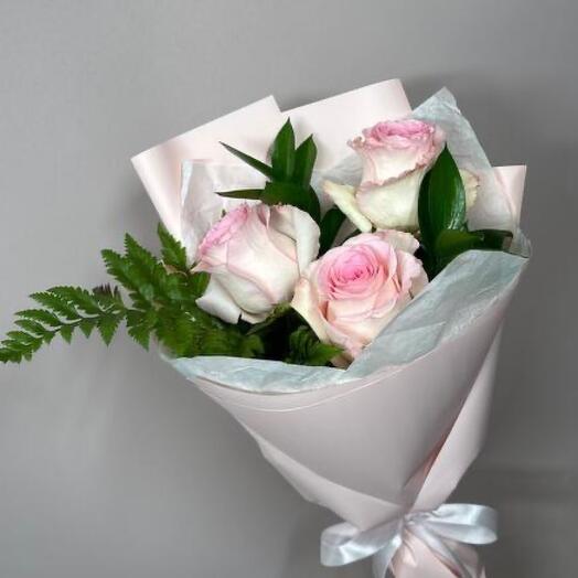 Ramo de rosas francesas