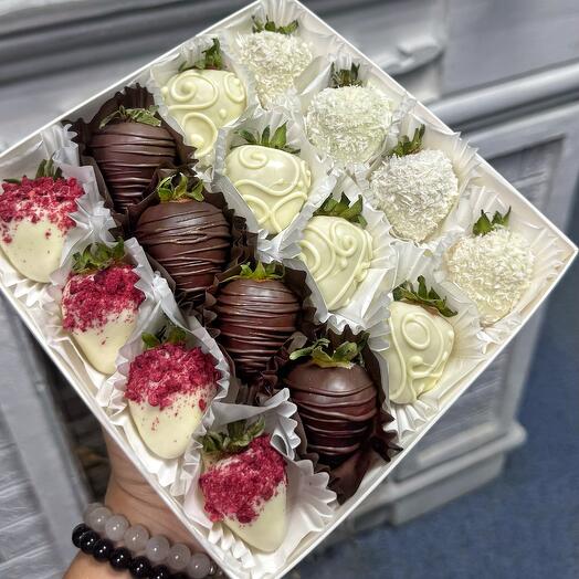 Клубника в бельгийском шоколаде 16🍓