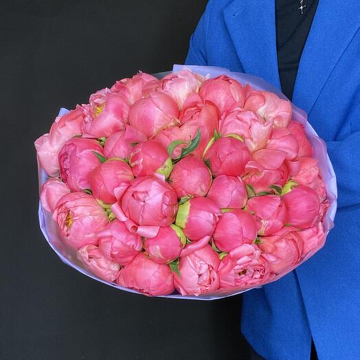 Розовые пионы
