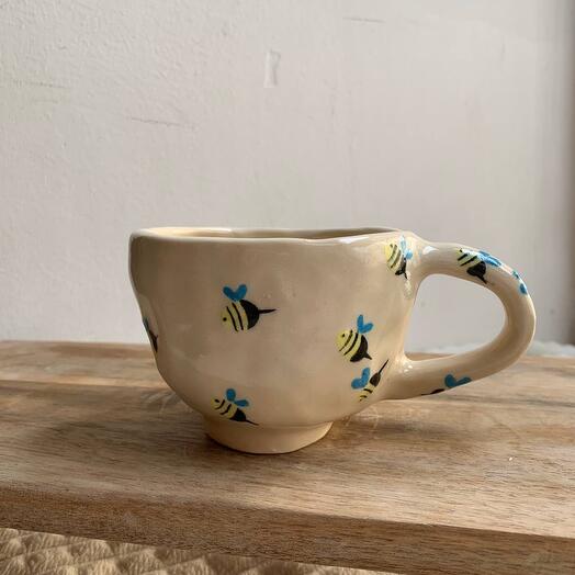 Кружка керамическая "Пчелки"