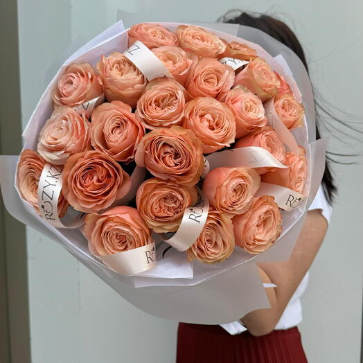Букет из 25 пионовидных роз Kahala