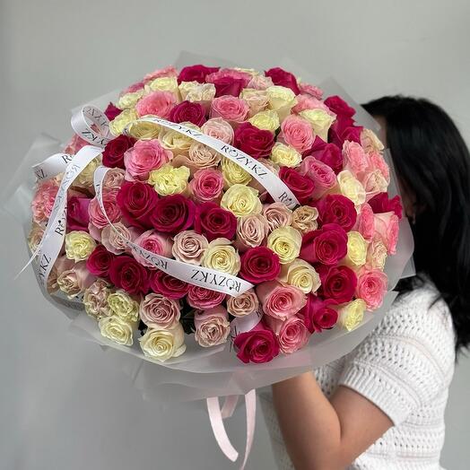 Букет из 101 микс розы