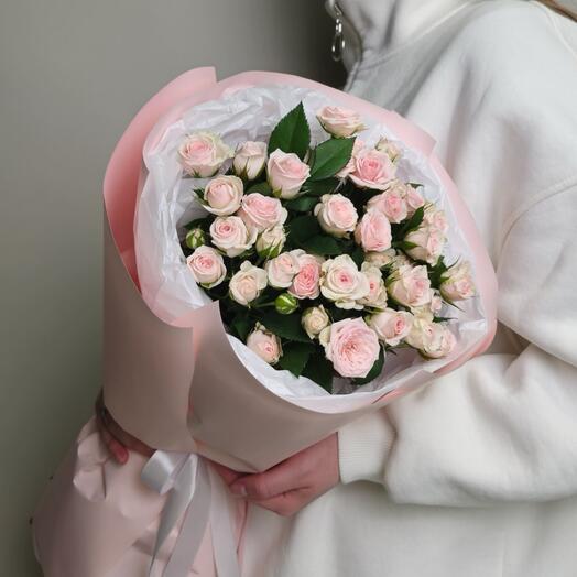 Монобукет из кустовых роз в розовом цвете