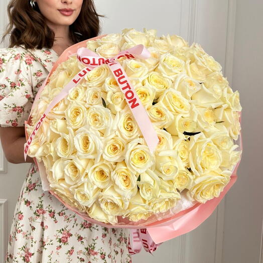 Букет "51 ароматных пионовидых роз"