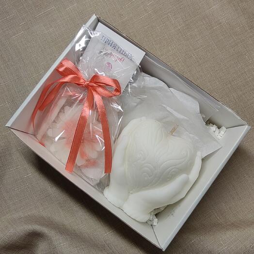 Свеча интерьерная "Большое сердце" и саше