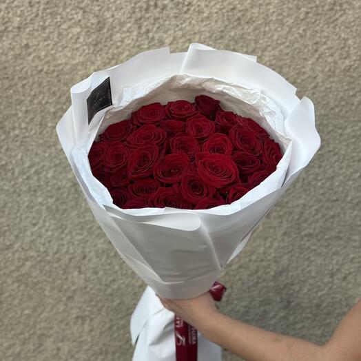 31 Red roses