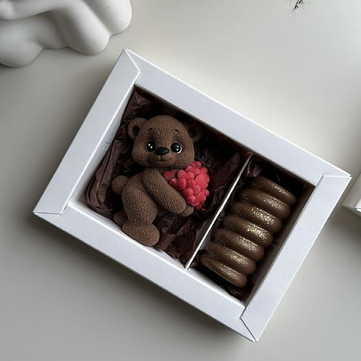 Набор шоколадных конфет мишка, батончик с дубайским шоколадом