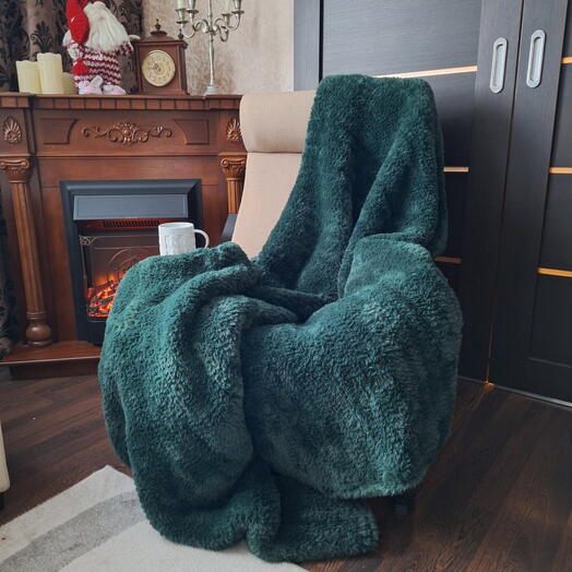 Плед "Изумруд" из меховой пряжи