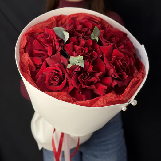 Шикарные Красные французские розы 7 шт эвкалиптом для любимой ️🌹
