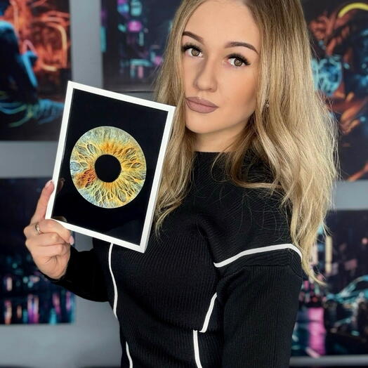 Одиночная фотосессия радужки глаза А5 в стекле и рамке к 8 марта