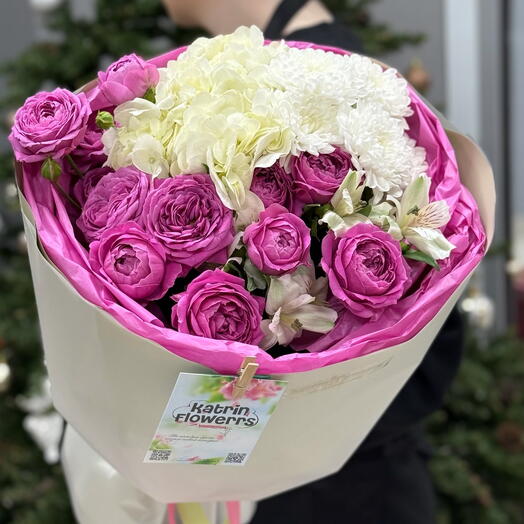 Добавим красок с белой гортензией