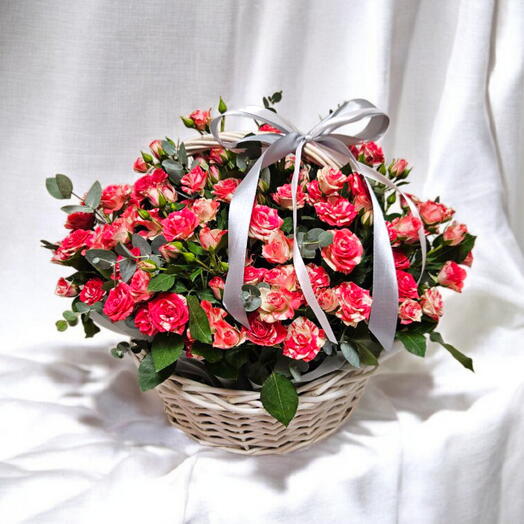 Корзина Кустовых Прекрасных Роз Файерворкс