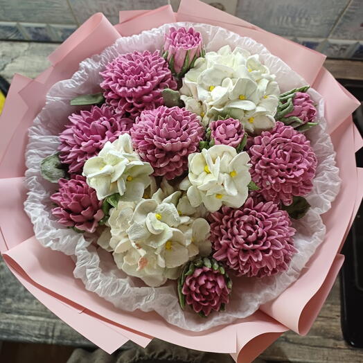 Букет с зефиными гортензиями