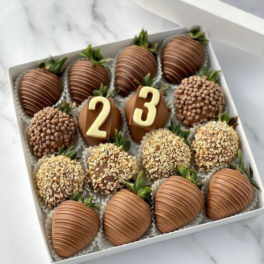Клубника в шоколаде 23 февраля