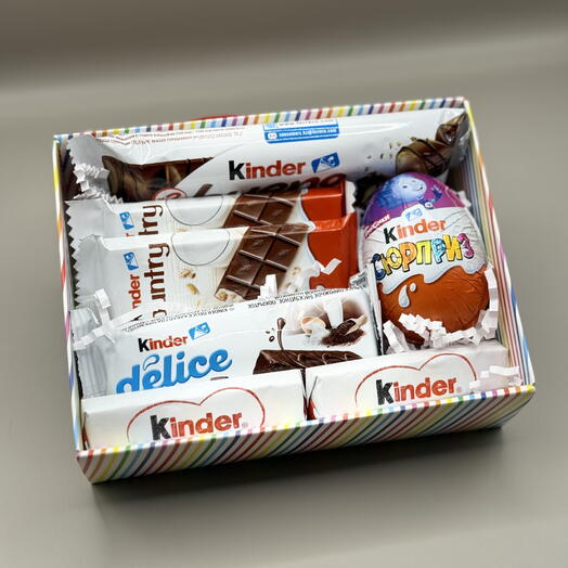 KINDER BOX - С днем рожденя (интерактивная крышка), 7 сладостей