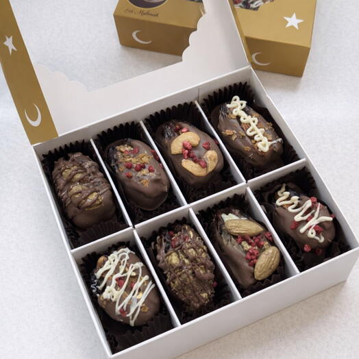 Финики «Макдуль» в шоколаде «Рамадан» золотая коробка 8 шт