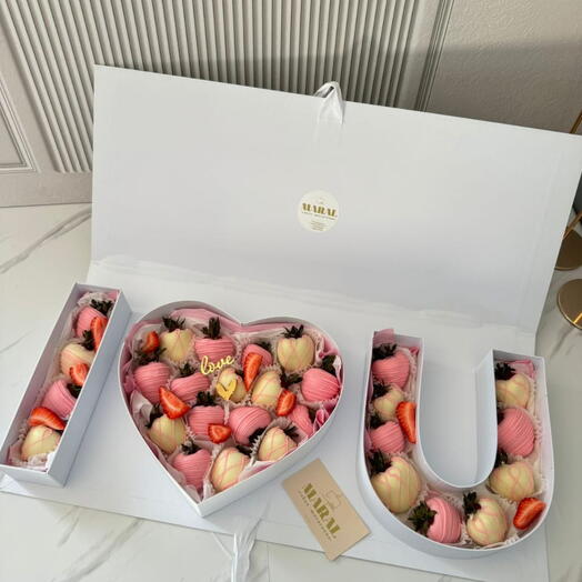Сердце из клубники