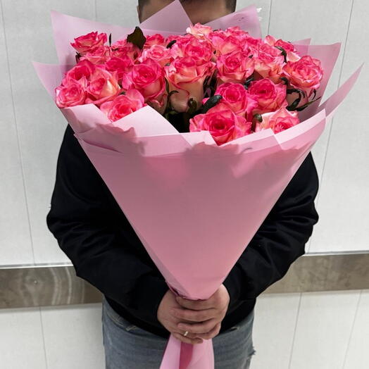Букет из 31 розы Джумилия 70 см 🌷 нежные розовые розы для любимой