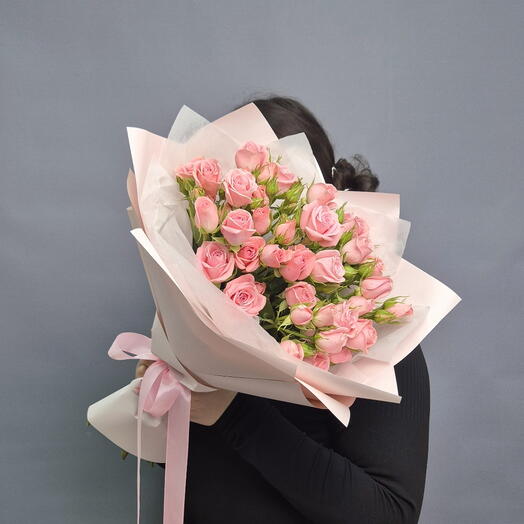 Букет из нежных Розовых Кустовых Роз🌸