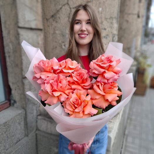 Букет из 7 французских роз Сага