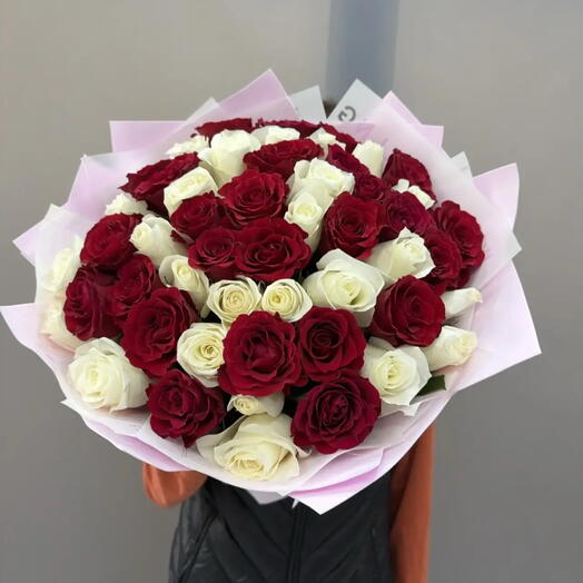 Букет из 51 розы 🌹️🤍