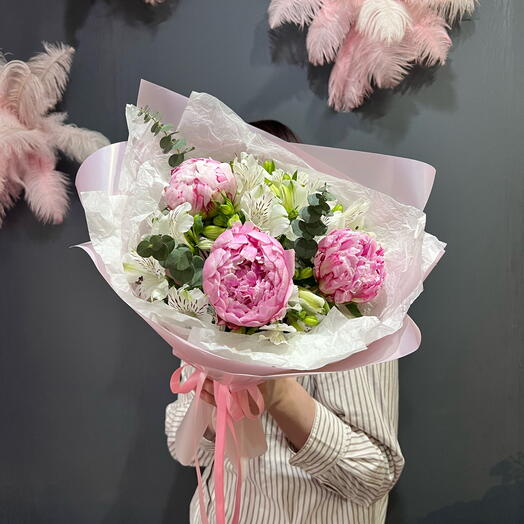 Пионы Сара Бернар и альстромерия 💖