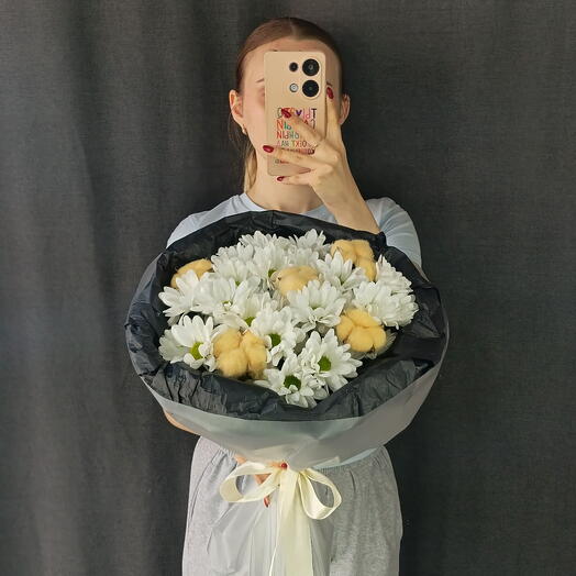 Букет из кустовых хризантем и хлопка🧡