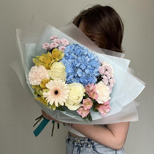 Дофаминовый букет 💙 Гортензия, Гербера, Роза, альстромерия, хризантемы, диантус