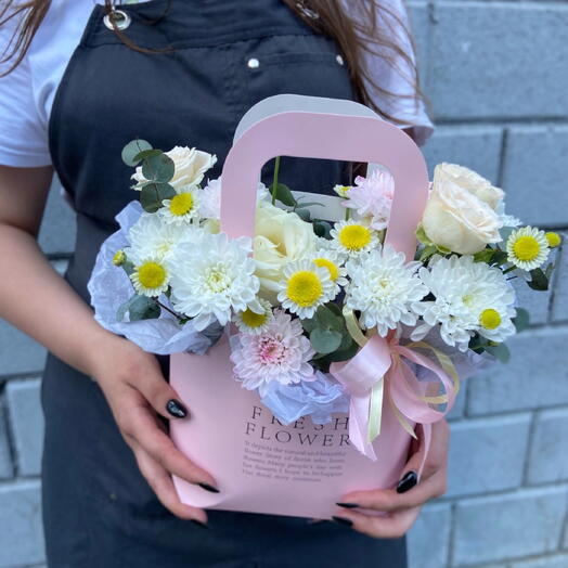 Сумочка цветов Яркие Ромашки, Белые Розы и Хризантема 🤍🌸