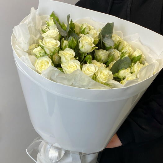 Букет из 11 кустовых роз