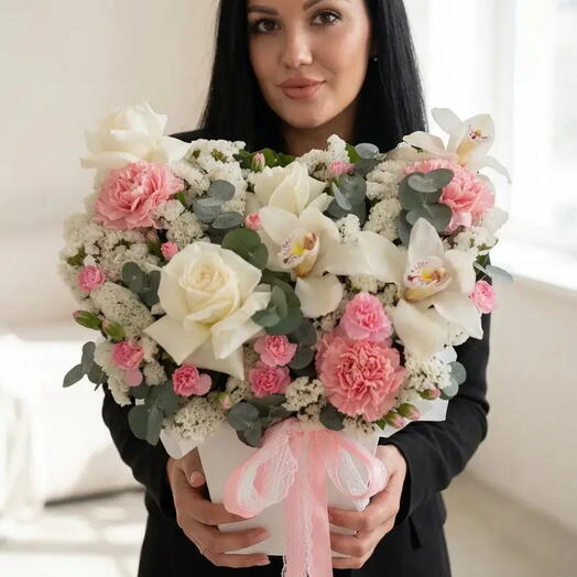 Нежность в подарок 💝 композиция с Орхидеями и Французскими розами