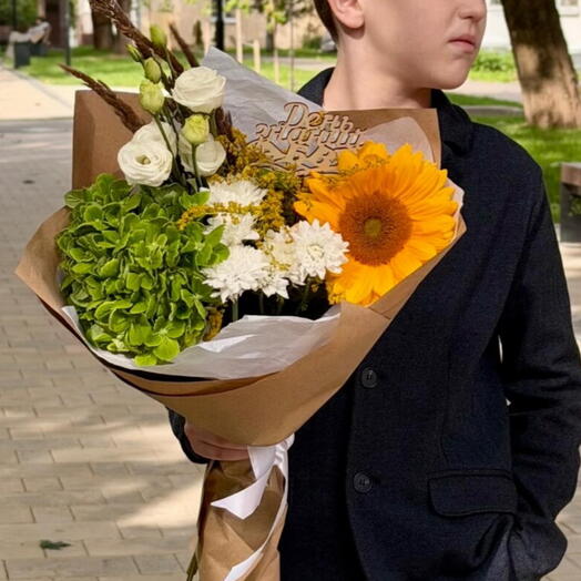 Букет с подсолнухом и гортензией ко Дню знаний 🎓