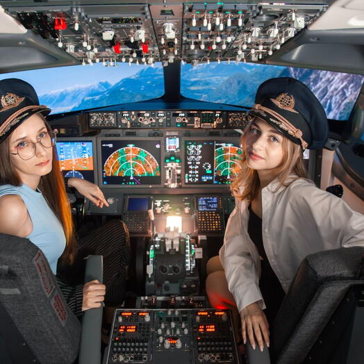 Подарочный сертификат «Полет на авиатренажере Boeing 737 NG» (45 минут, От 1 до 2 чел.)