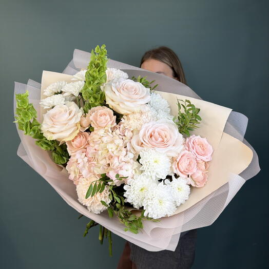Нежный букет с гортензией и розой фенси дримс 🌸