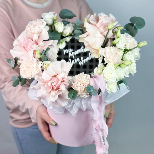 Авторская композиция с зеркалом «Ты красивее всех цветов» 🌸