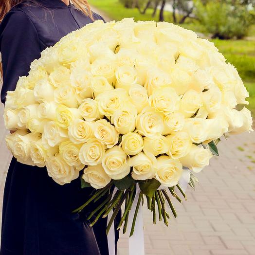 Букет из белых роз (50 см) - 101 шт