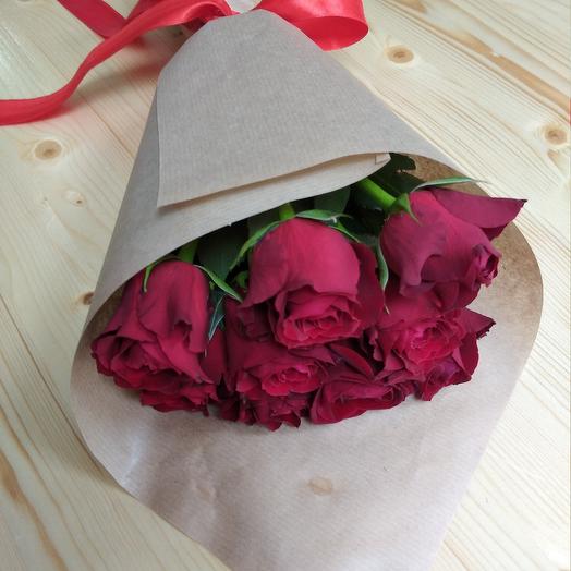 Rosas rojas en la elaboración