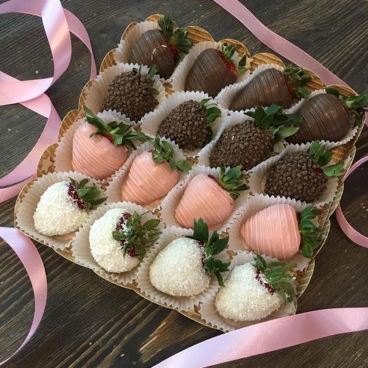 Коробочка с клубникой(16 ягод)