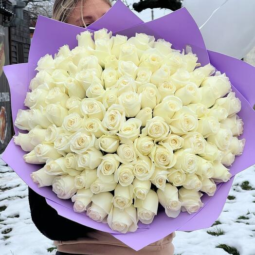 101 rosas en un ramo