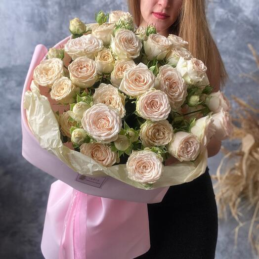 Ramo de rosas peonías