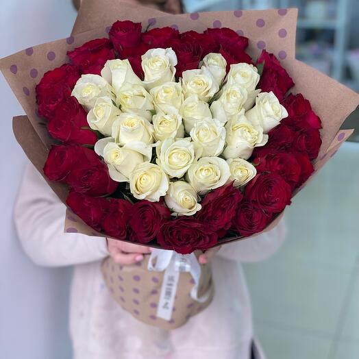 Моно букет из роз сердце