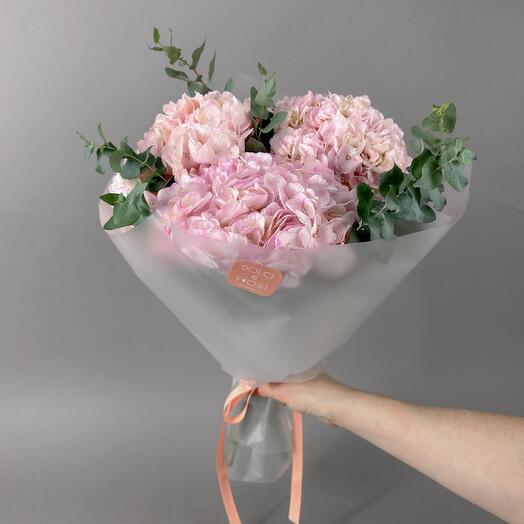 Monobuceta de Hortensia rosa y eucalipto