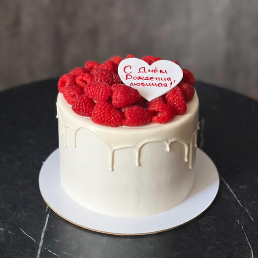 Торт с ягодками и вашей надписью | 1,5 кг