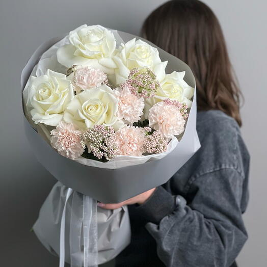 Нежный букет из белых роз😍