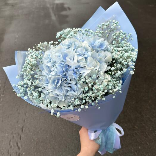 Hortensia azul y gypsophila